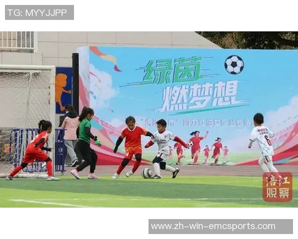 热爱足球的少年们在绿茵场上追逐梦想与激情的故事 热爱足球的少年们在绿茵场上追逐梦想与激情的故事